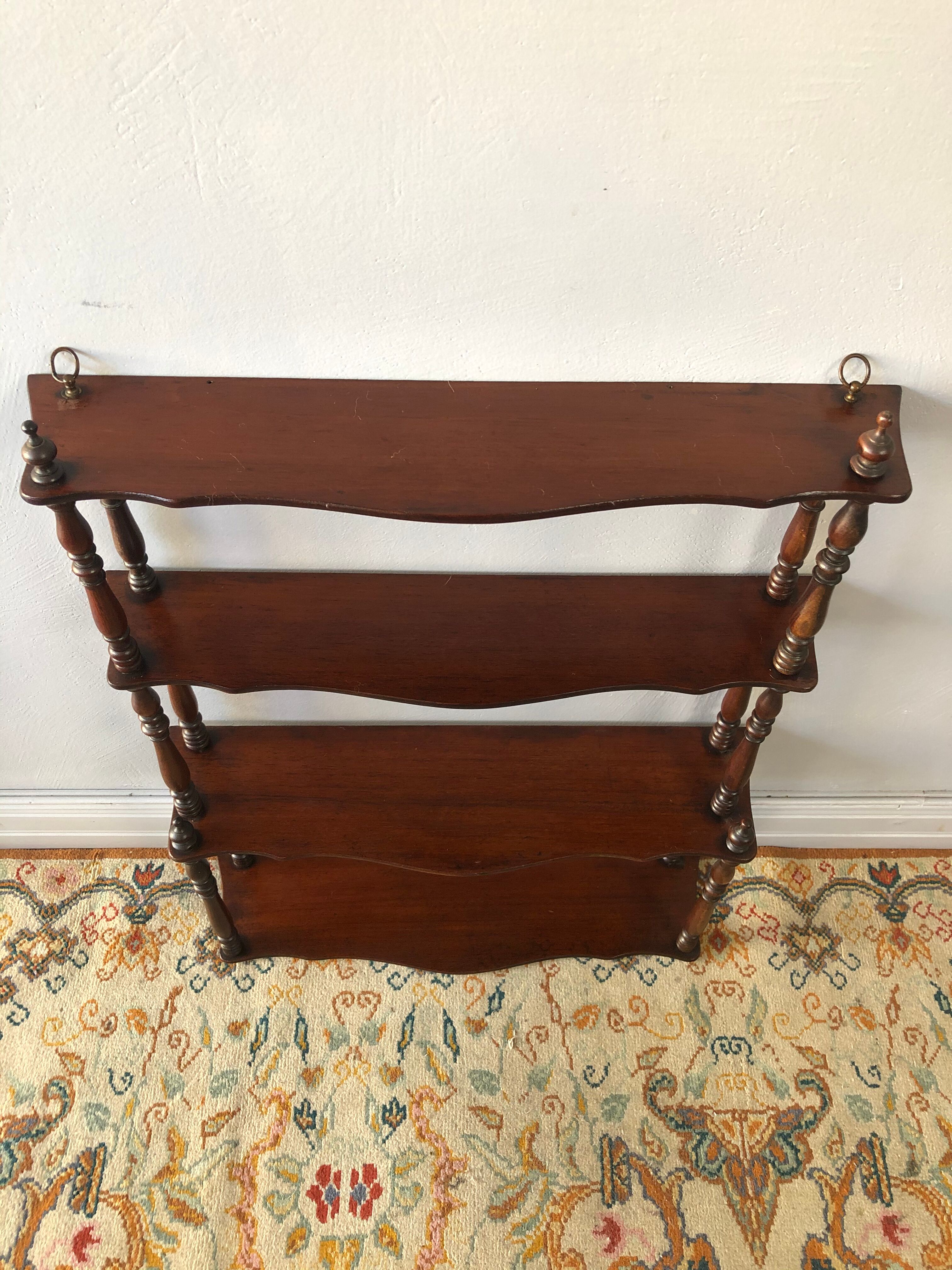 Old shelf to lay or hang