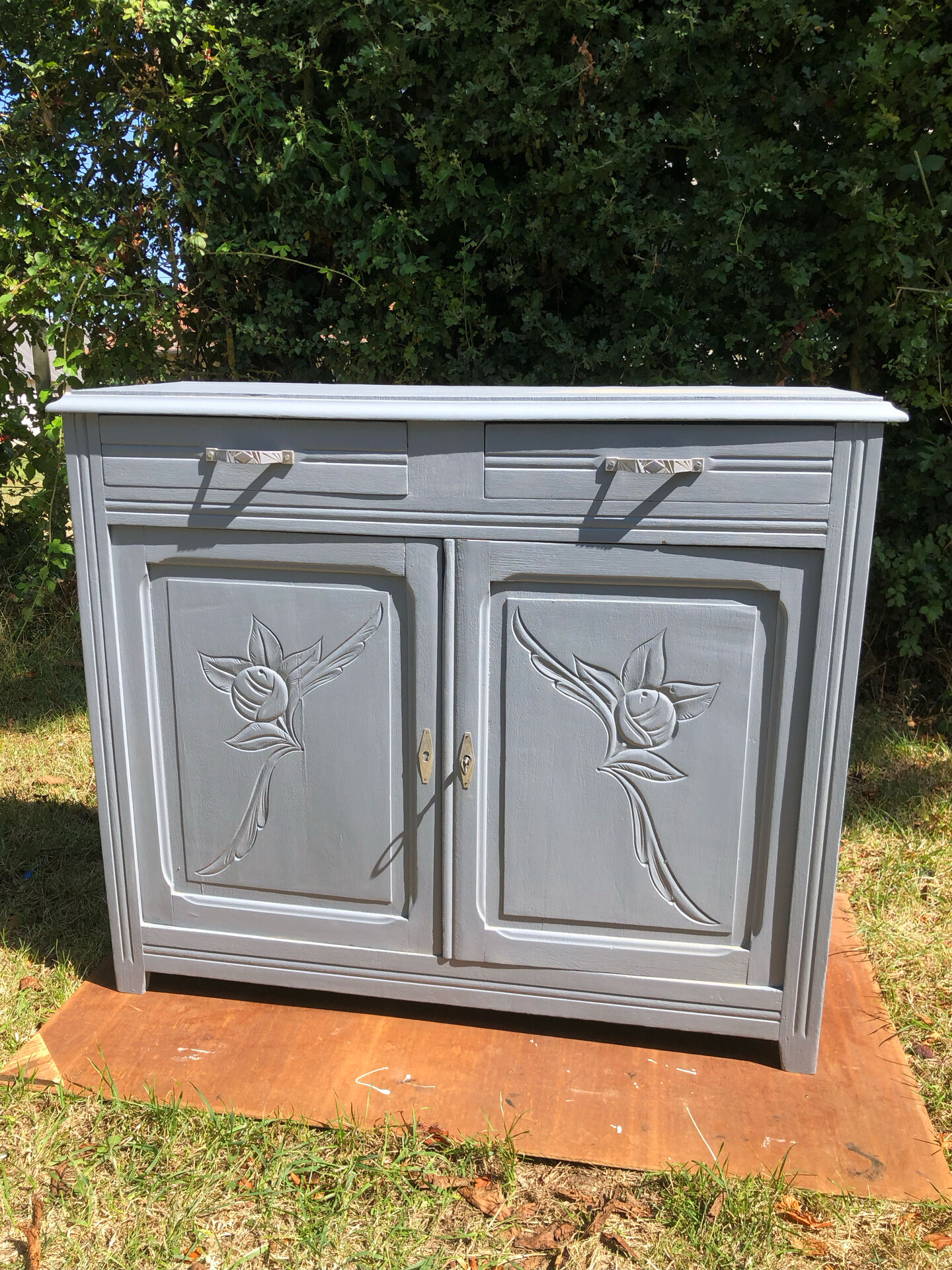 Vintage buffet