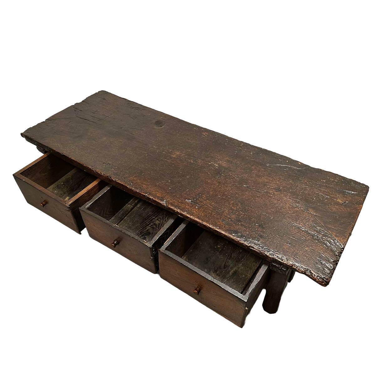 18th century Spanish chestnut wood coffee table