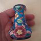 Vase miniature soliflore en Émaux de Longwy — Décor floral peint à la