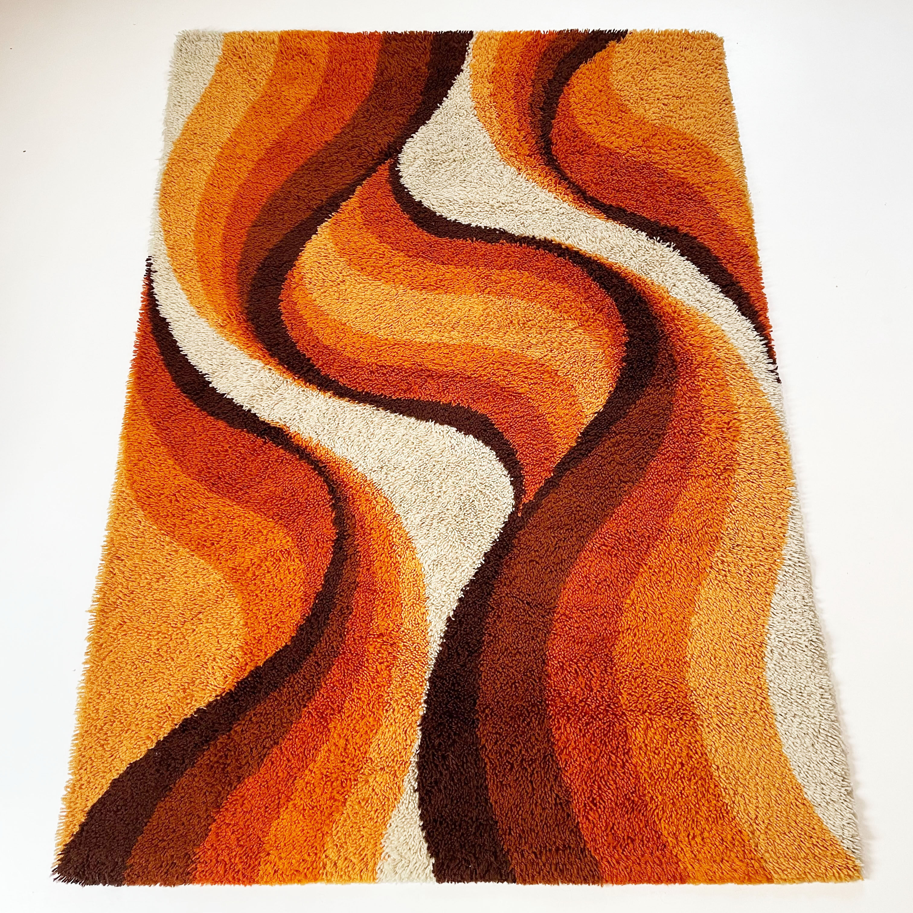 Large Psychedelic "WAVE"High Pile Rug by Prinstapijt Desso, Netherlands 1970s