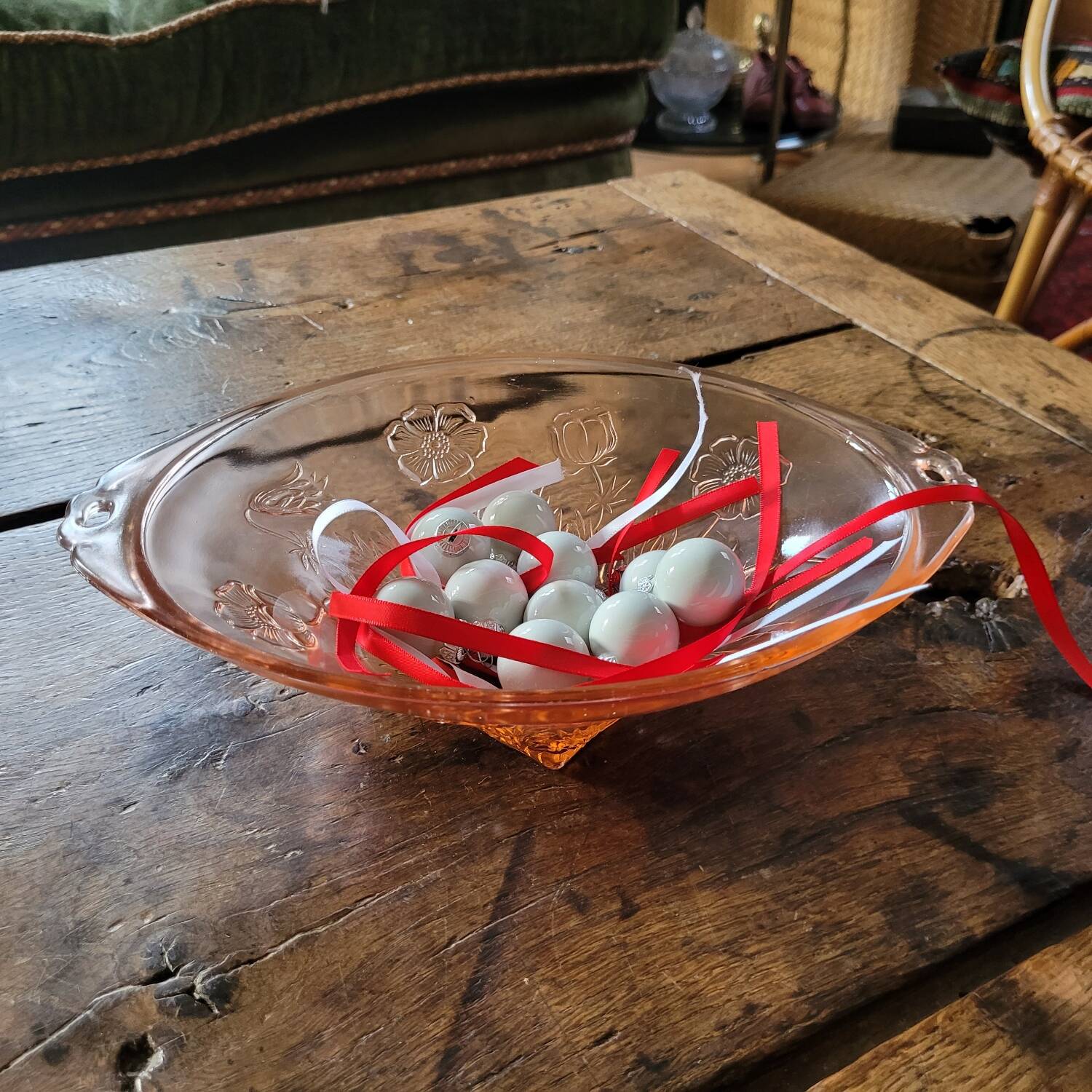 Art Deco molded pink glass bowl – Vallérysthal or Bohemian – 1930s