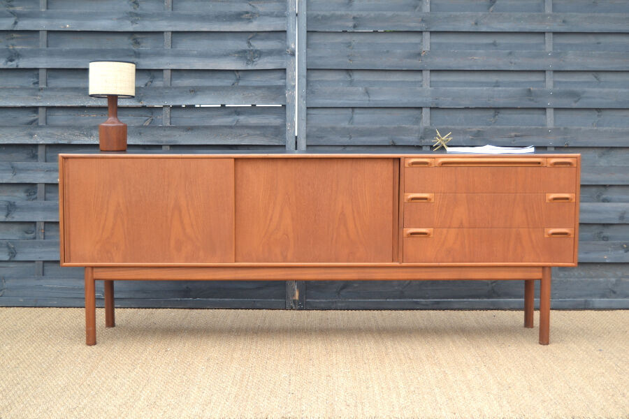 Enfilade par McIntosh – plateau noir * 200 cm