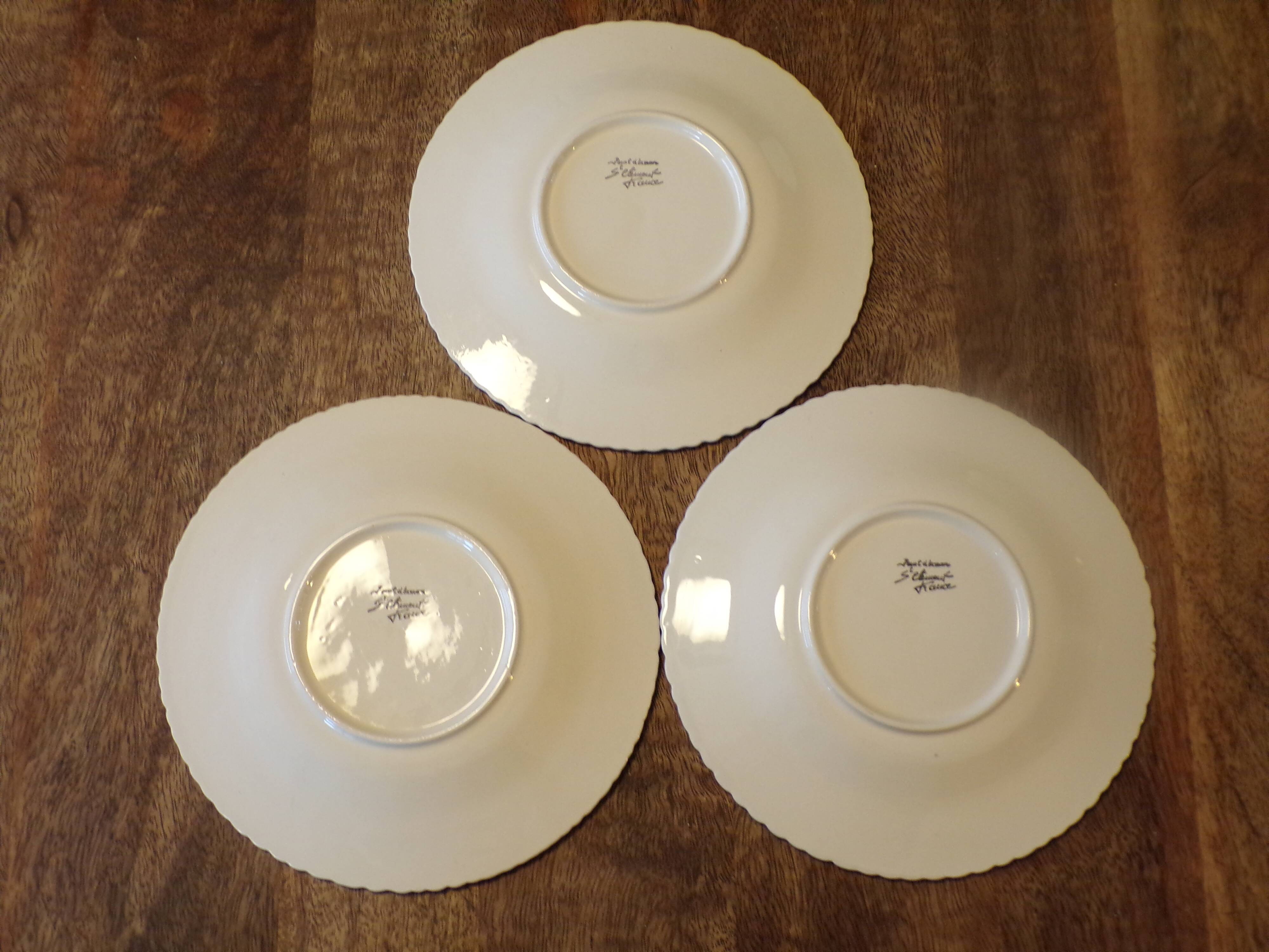 Set of 3 St Clément flower slip plates