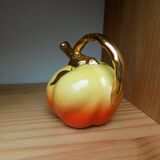 Apple-shaped liquor decanter