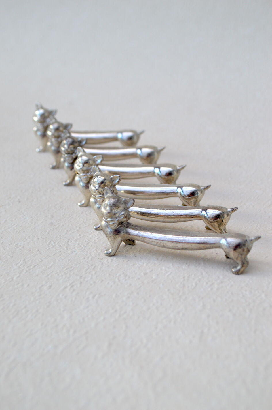6 silver cat knife rests