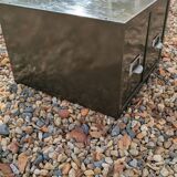 Small industrial storage unit