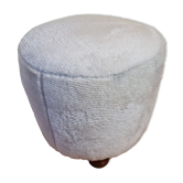 Round pouf in textured sheepskin, 44 cm