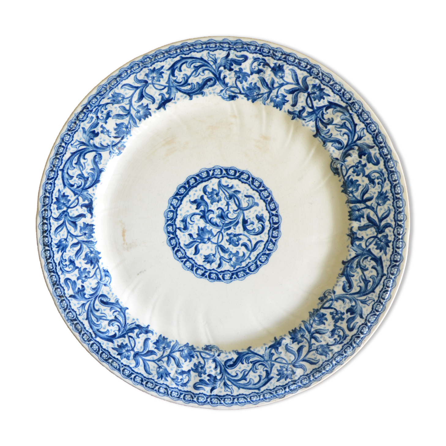 Plat de la manufacture de Gien en terre de fer