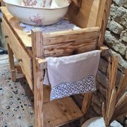 Table de toilette