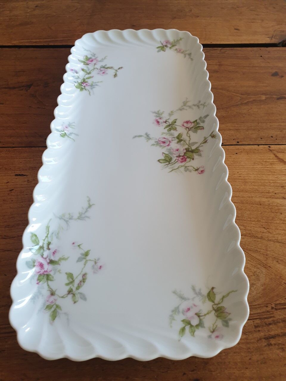 Antique cake dish