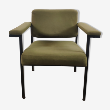 Fauteuil industriel vert et noir C. Gaillard & J. Domps pour DMU