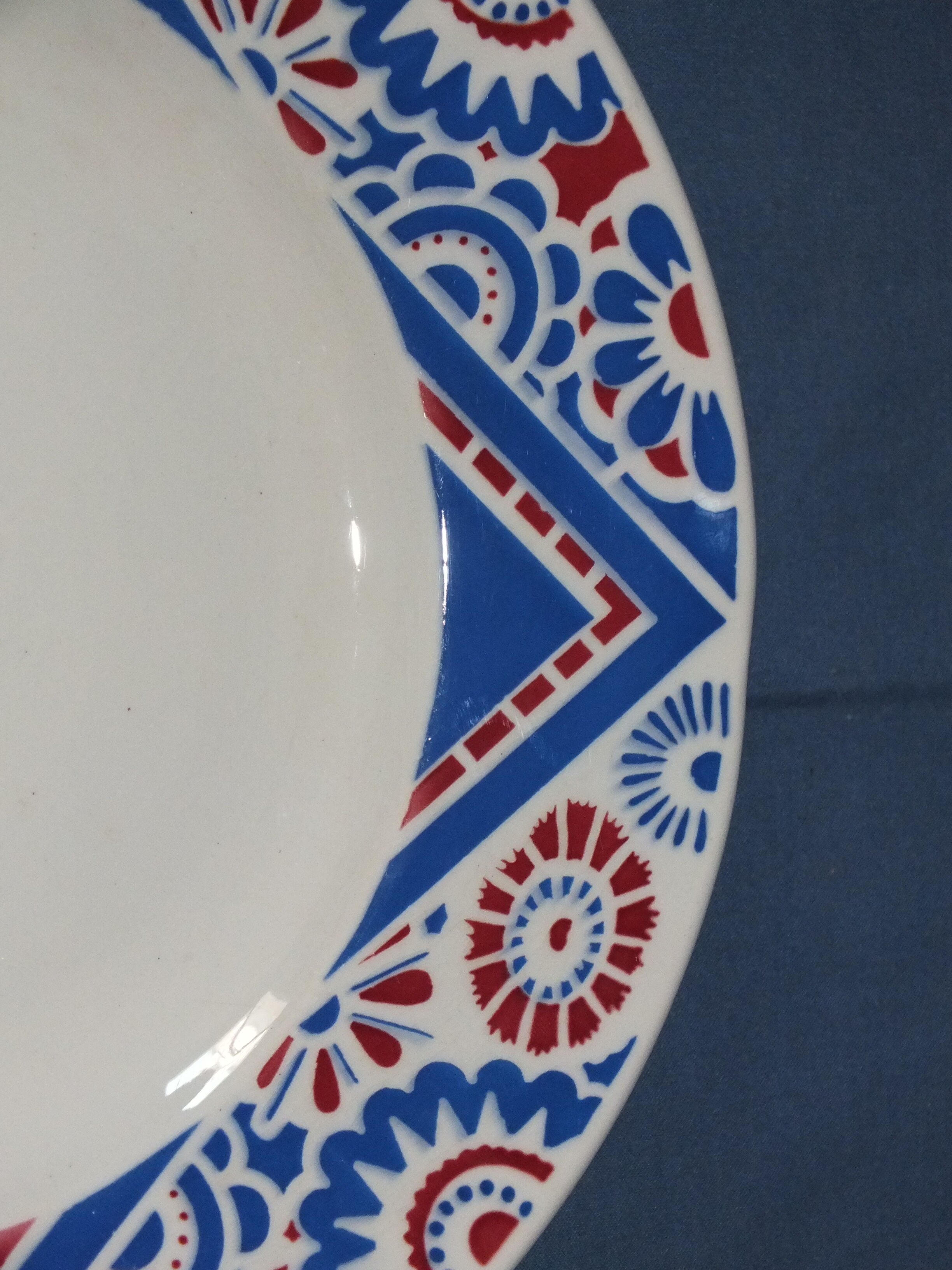 Art Deco display cut Sarreguemines Tebriz