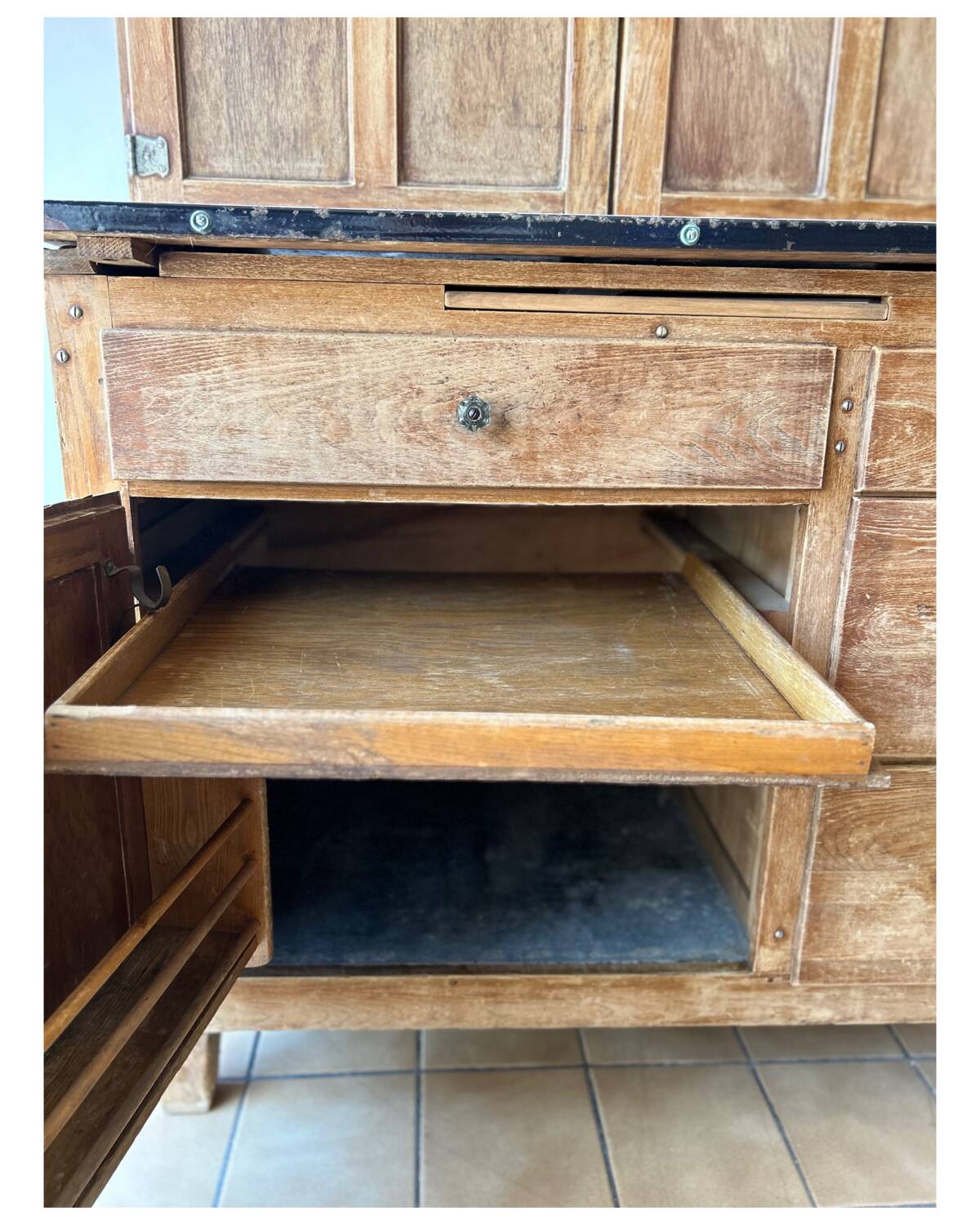 Cabinet furniture trade
