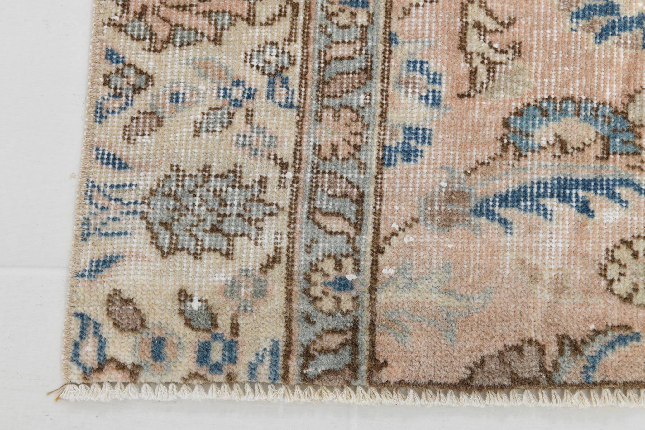 4x7 Tan Beige & Blue Floral Vintage Rug, 138x206Cm