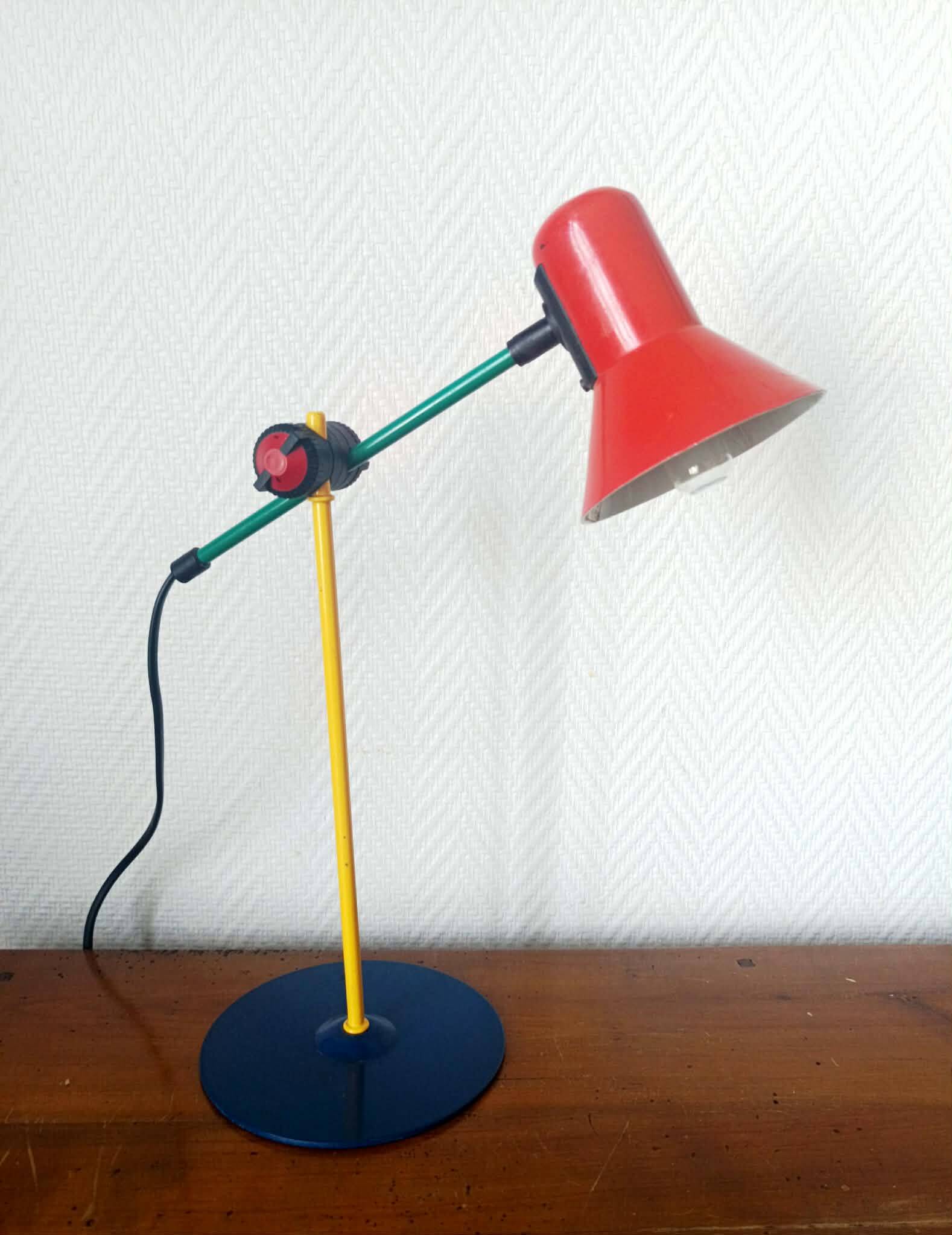 Veneta lamp in Memphis style 1980