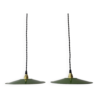 Ancienne paire suspensions industrielles emaillees vertes 24 cm