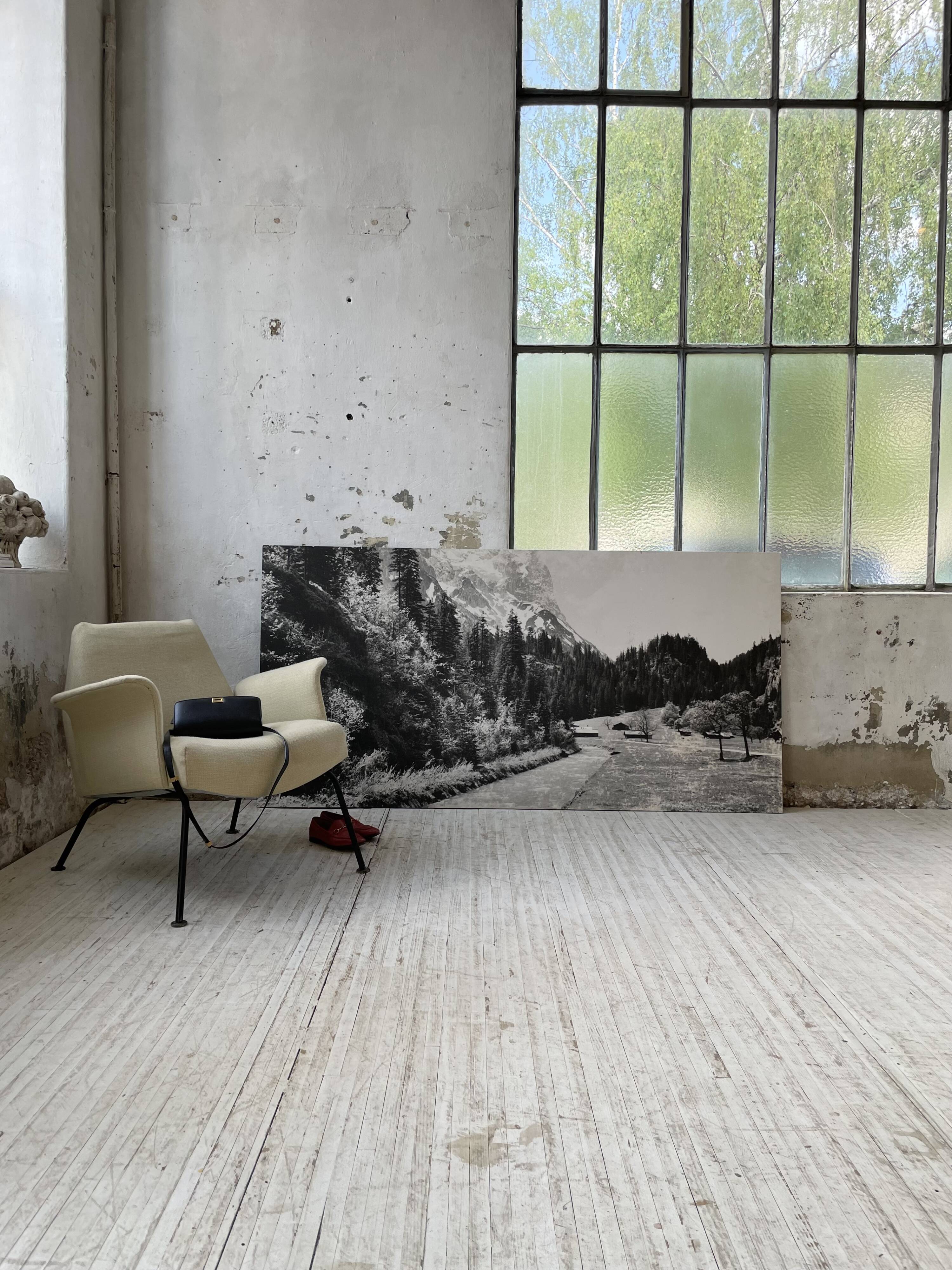 Old XXL black and white mountain photography