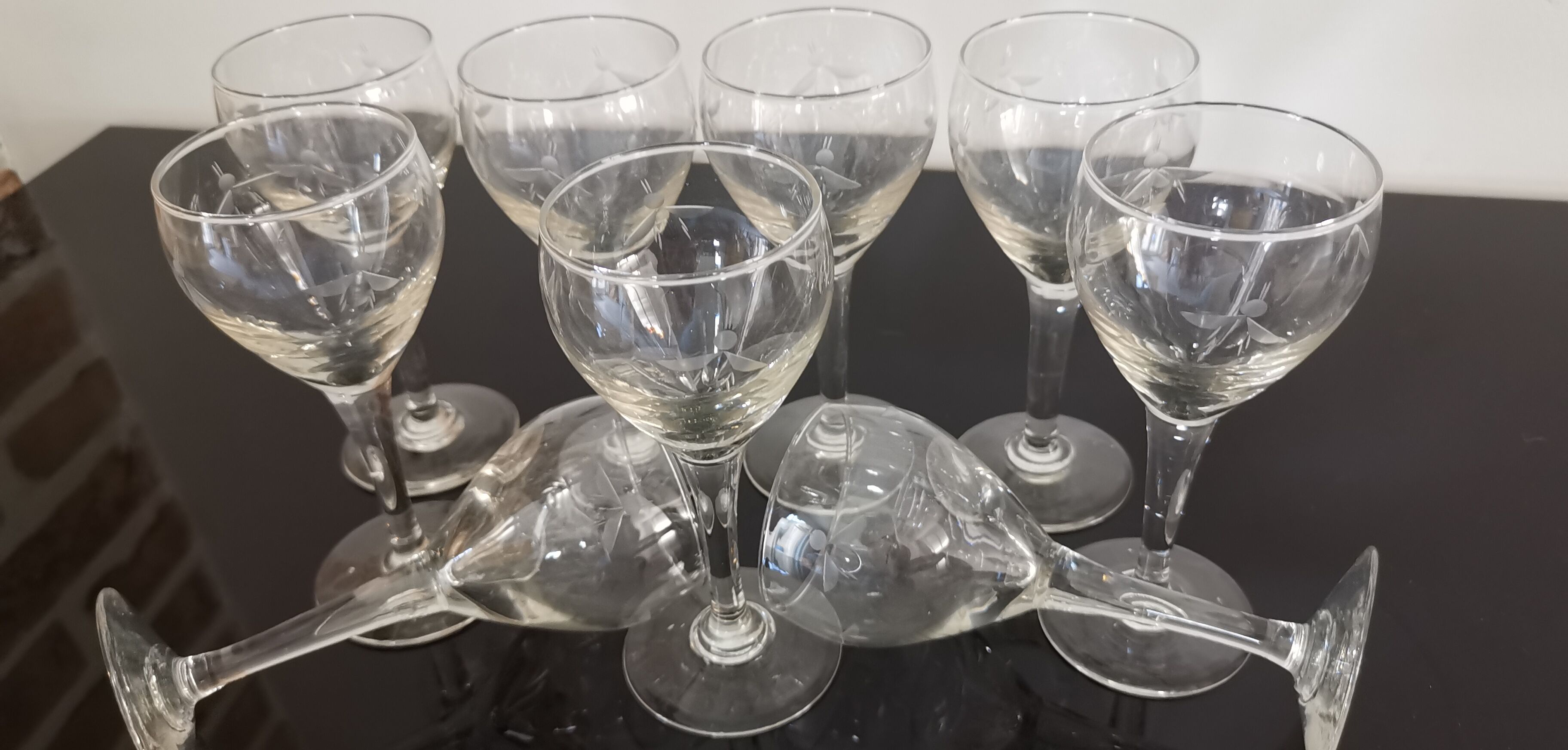 set of 9 glasses of white wine / port "balloon" with crystal foot 40s-50s