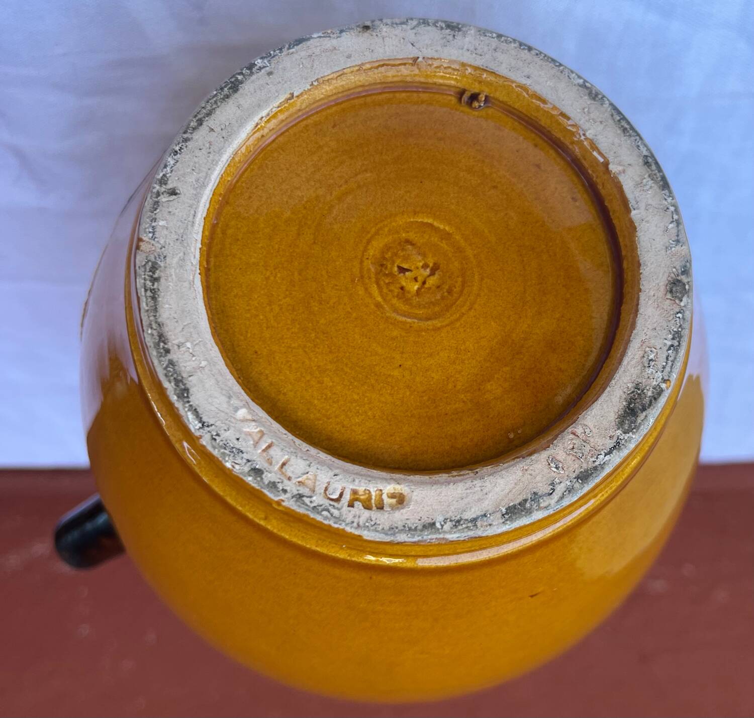 Provençal jug