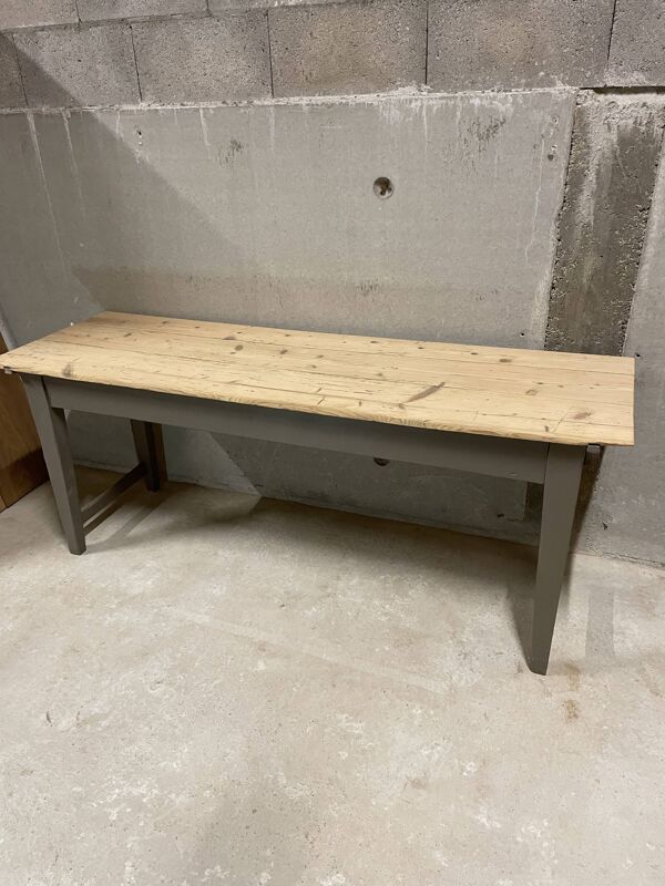 Table de ferme relookée bois et gris – charme campagne chic