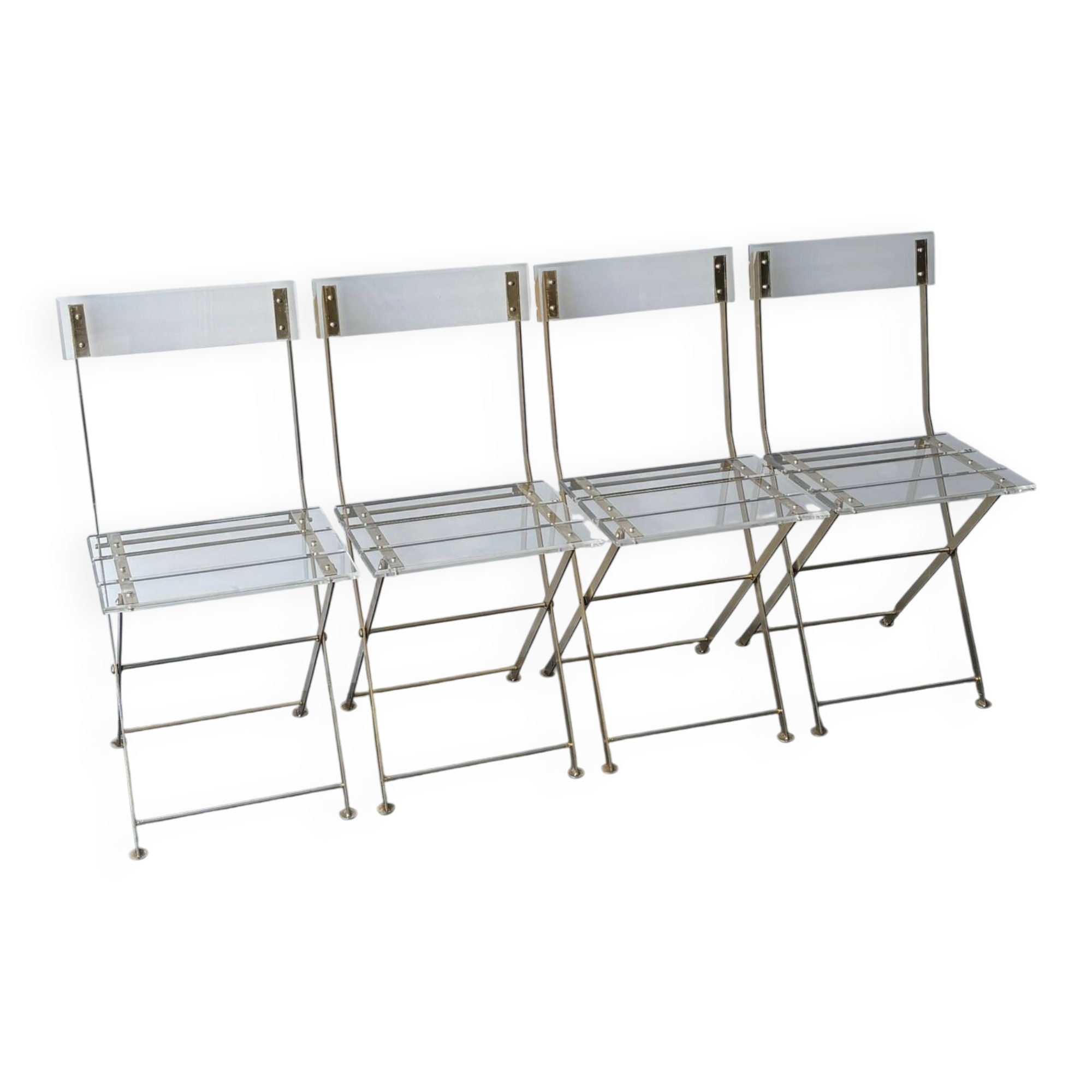 4 chaises pliantes « les invisibles » pour Marais international 1970