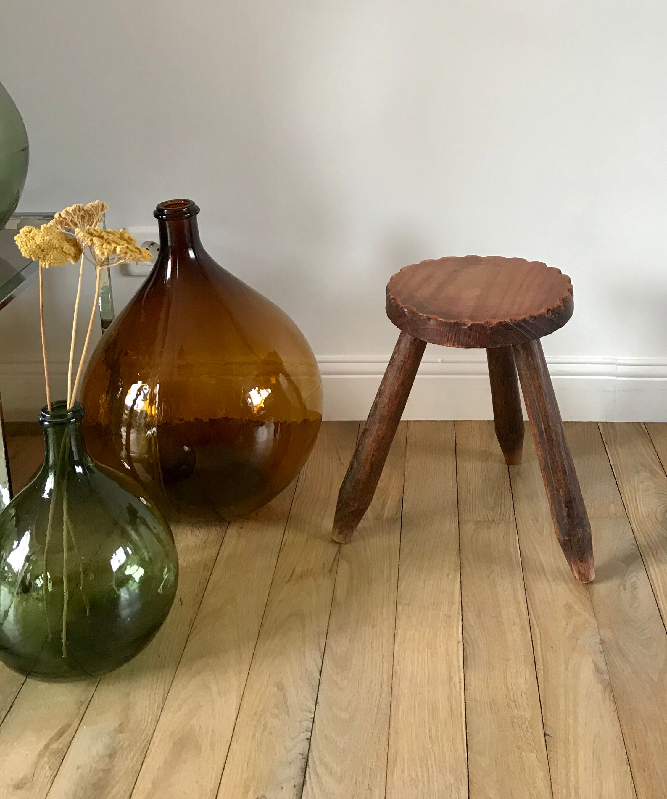 Wooden tripod stool 40s-50s