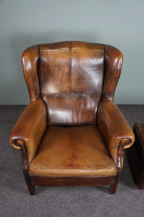 Armchair + sheepskin pouf