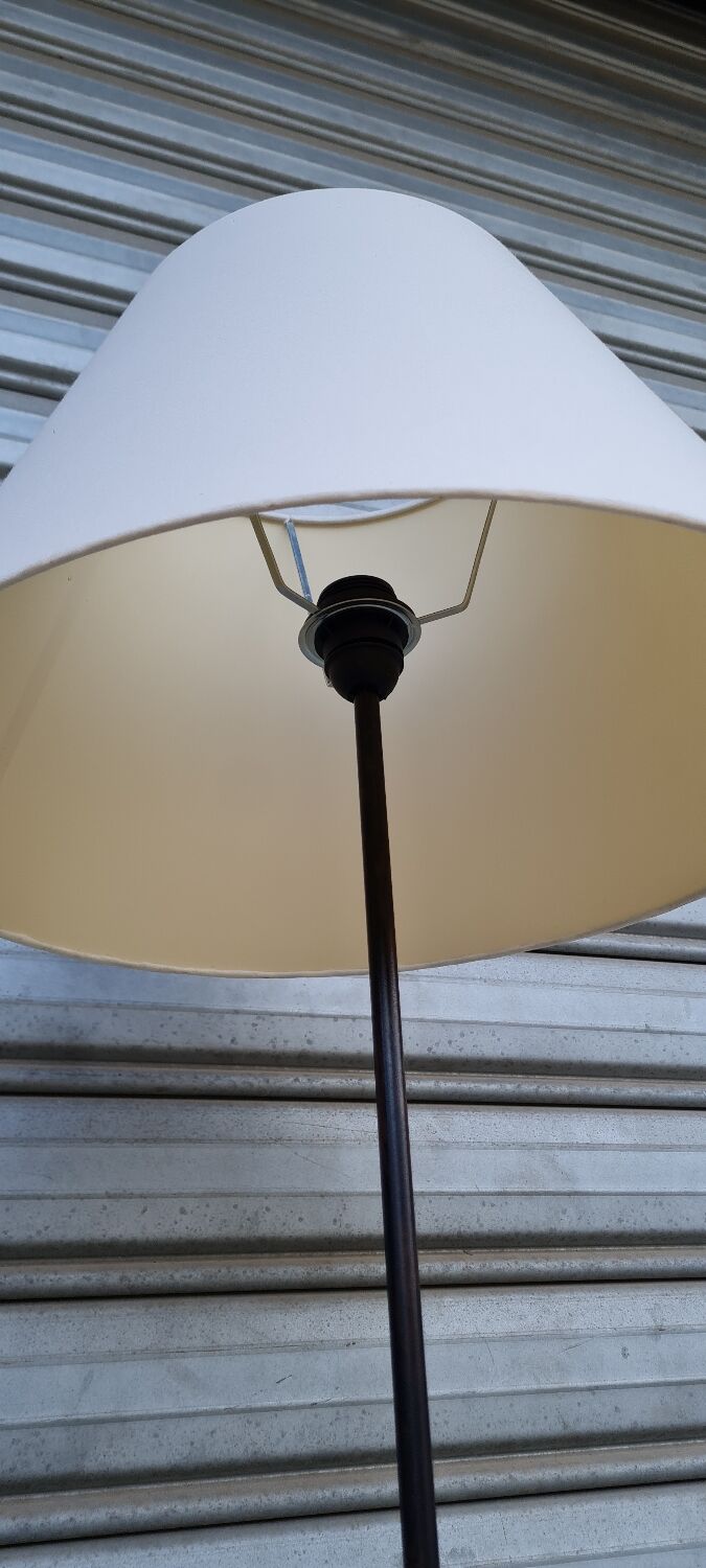 Wrought iron floor lamp and rope