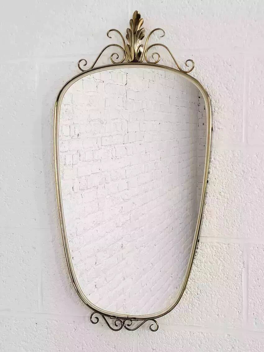 Retro mirror and free form from the 50s - 60s