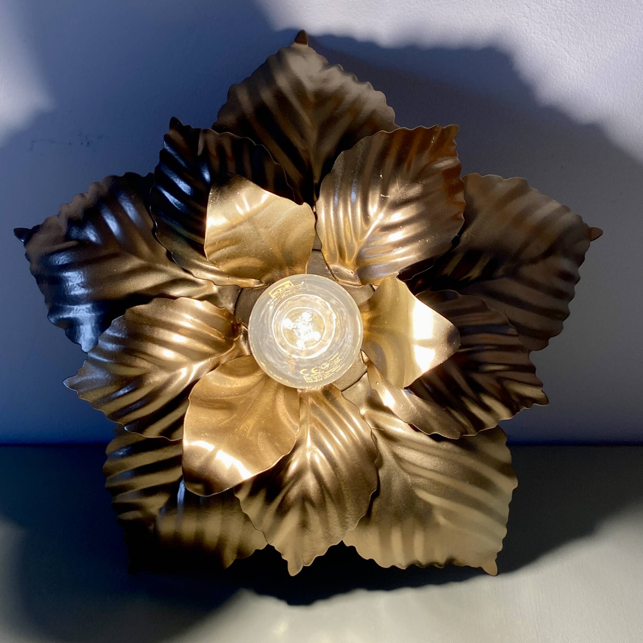 Vintage wall light in gold metal