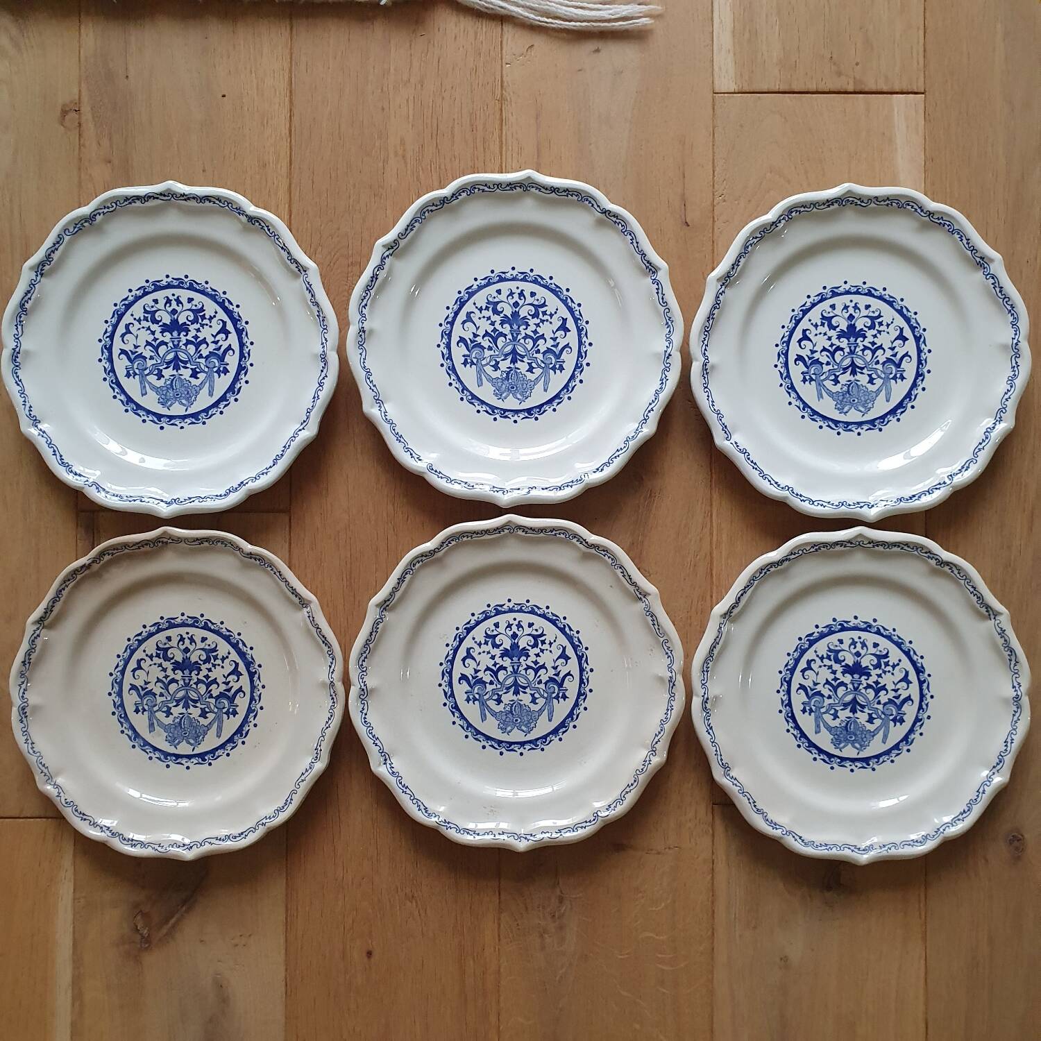 6 Gien dessert plates