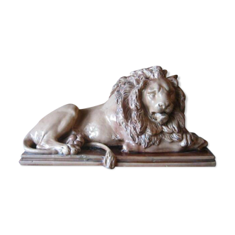 Antique Porcelain Reclining Lion, Germany, 19th century. RRR.