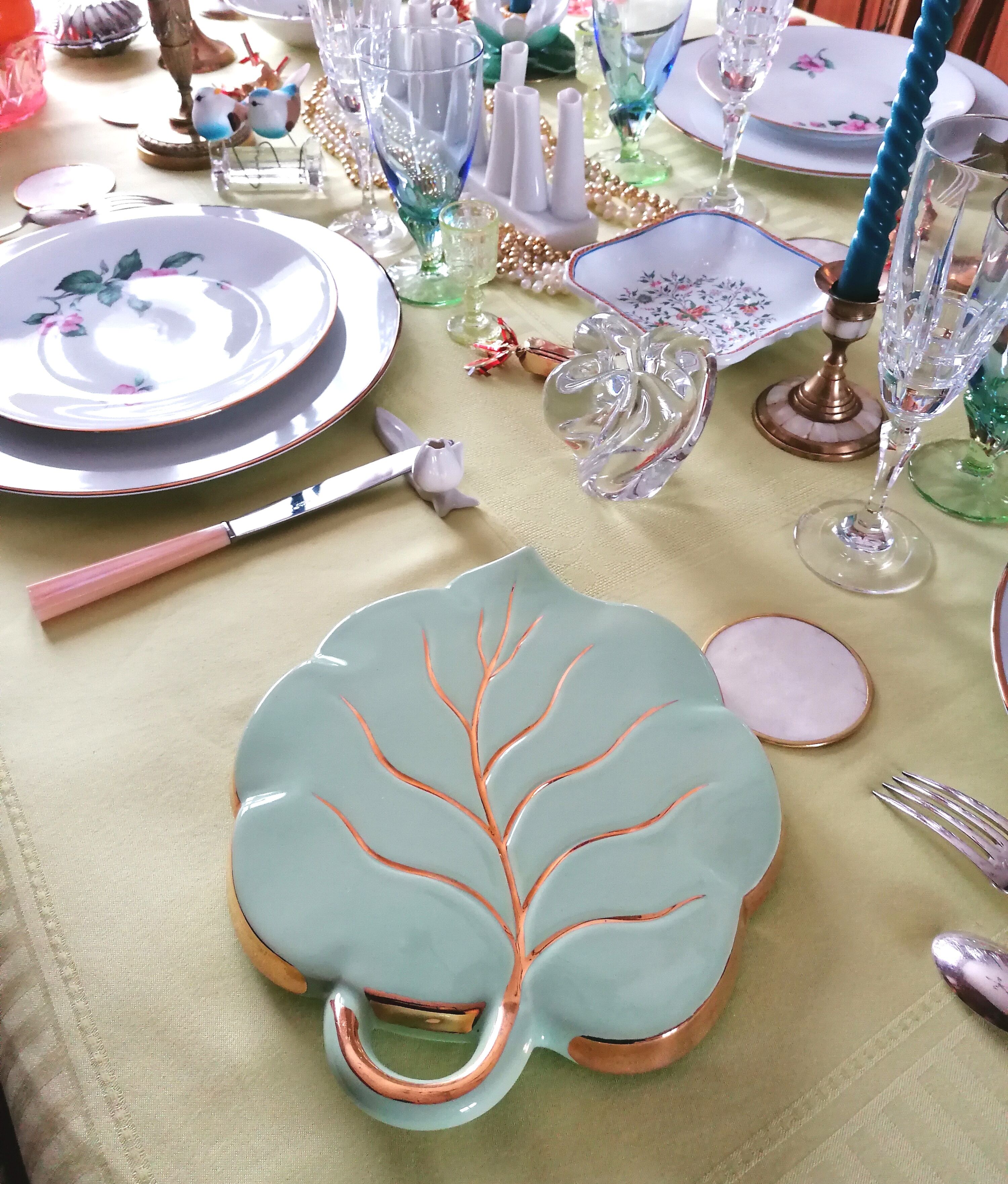 Celadon green leaf trivety and gilding