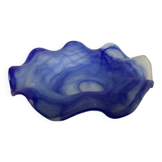 Baguier en pâte de verre bleu cobalt à bord dentelé