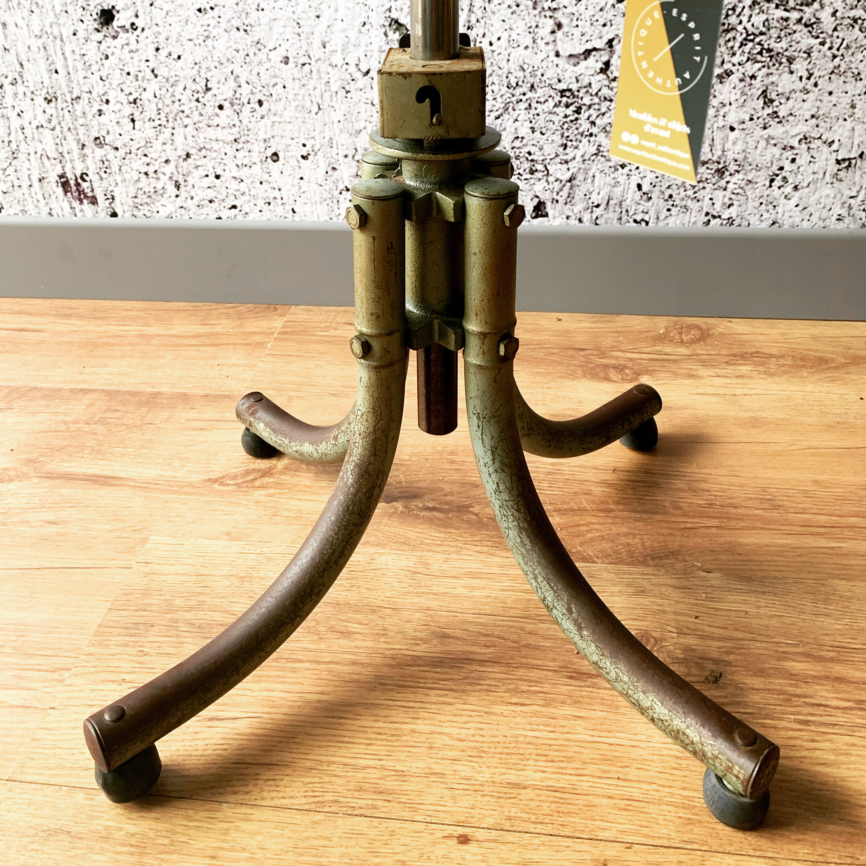 Biénaise industrial chairs