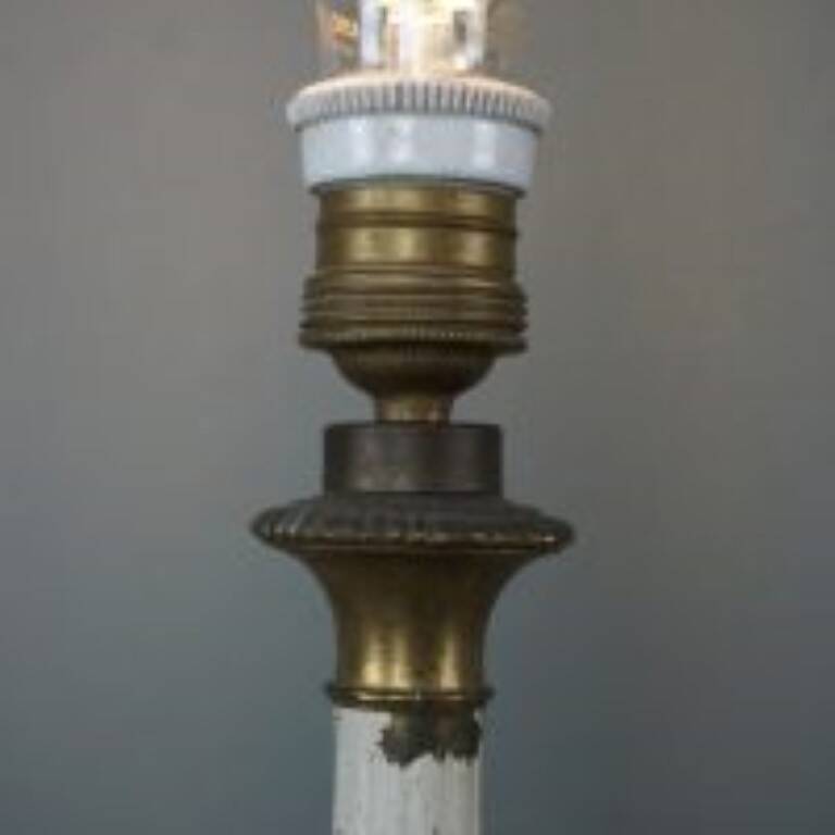 Lampe à colonne antique