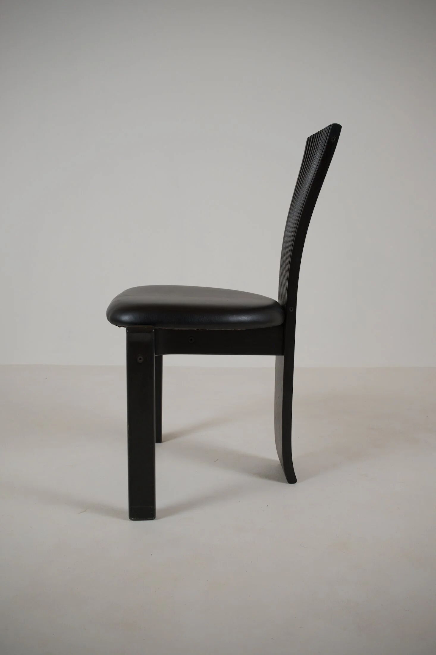 Set of 4 dining chairs "Totem" by Torstein Nilsen
