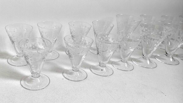 Service verres à eau + 8 verres à vin Années 50