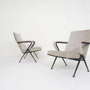 Set of two "Repose" lounge chairs by Friso Kramer for Ahrend de Cirkel, The Netherlands 1959