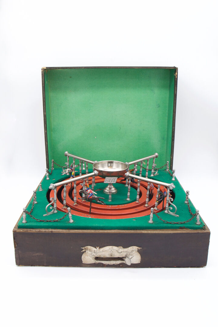 Lottery game France 1900'