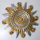 Sculpture murale relief Soleil or et argent Vintage