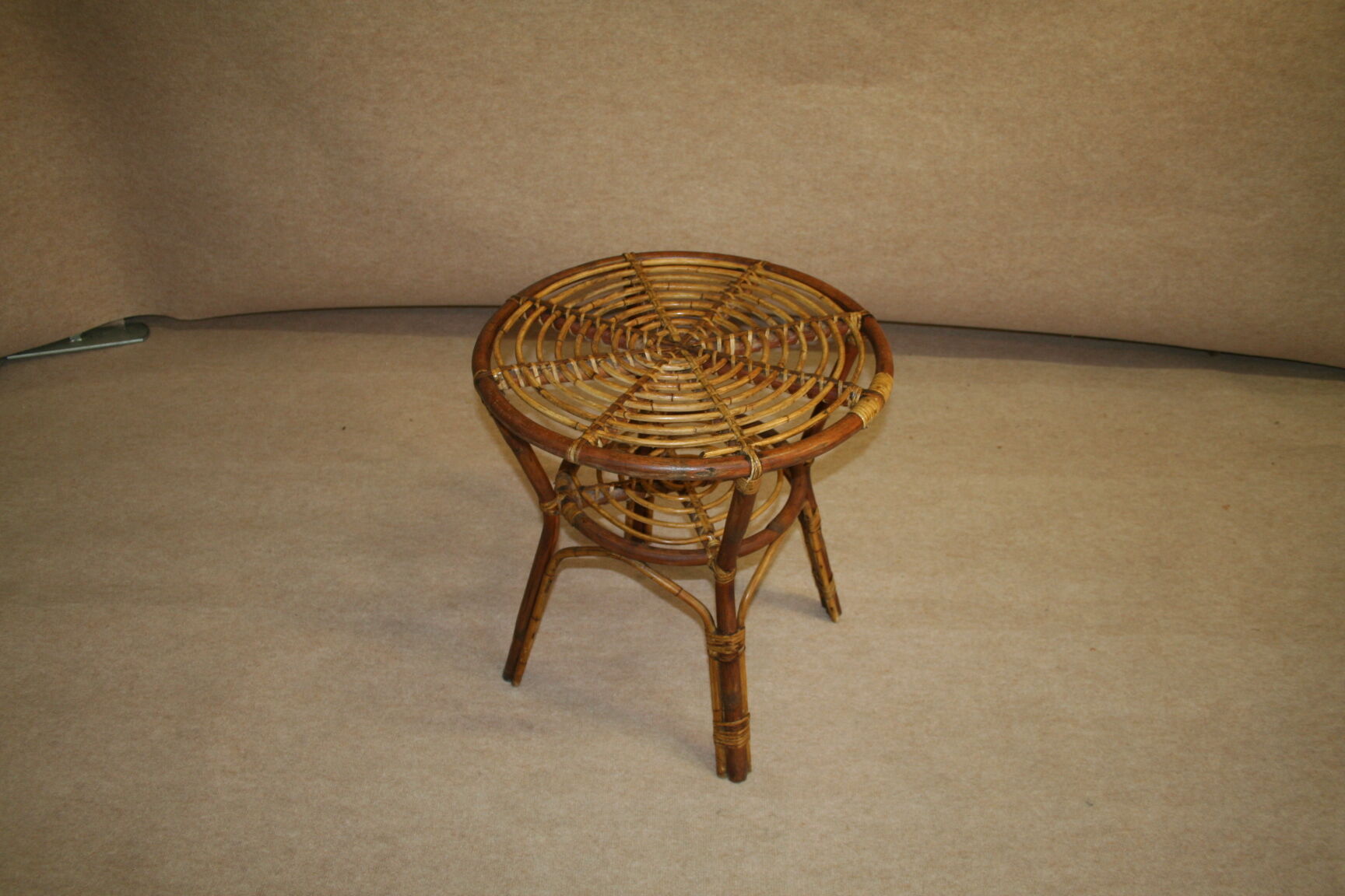 vintage rattan living room