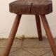 Tabouret tripode brutaliste