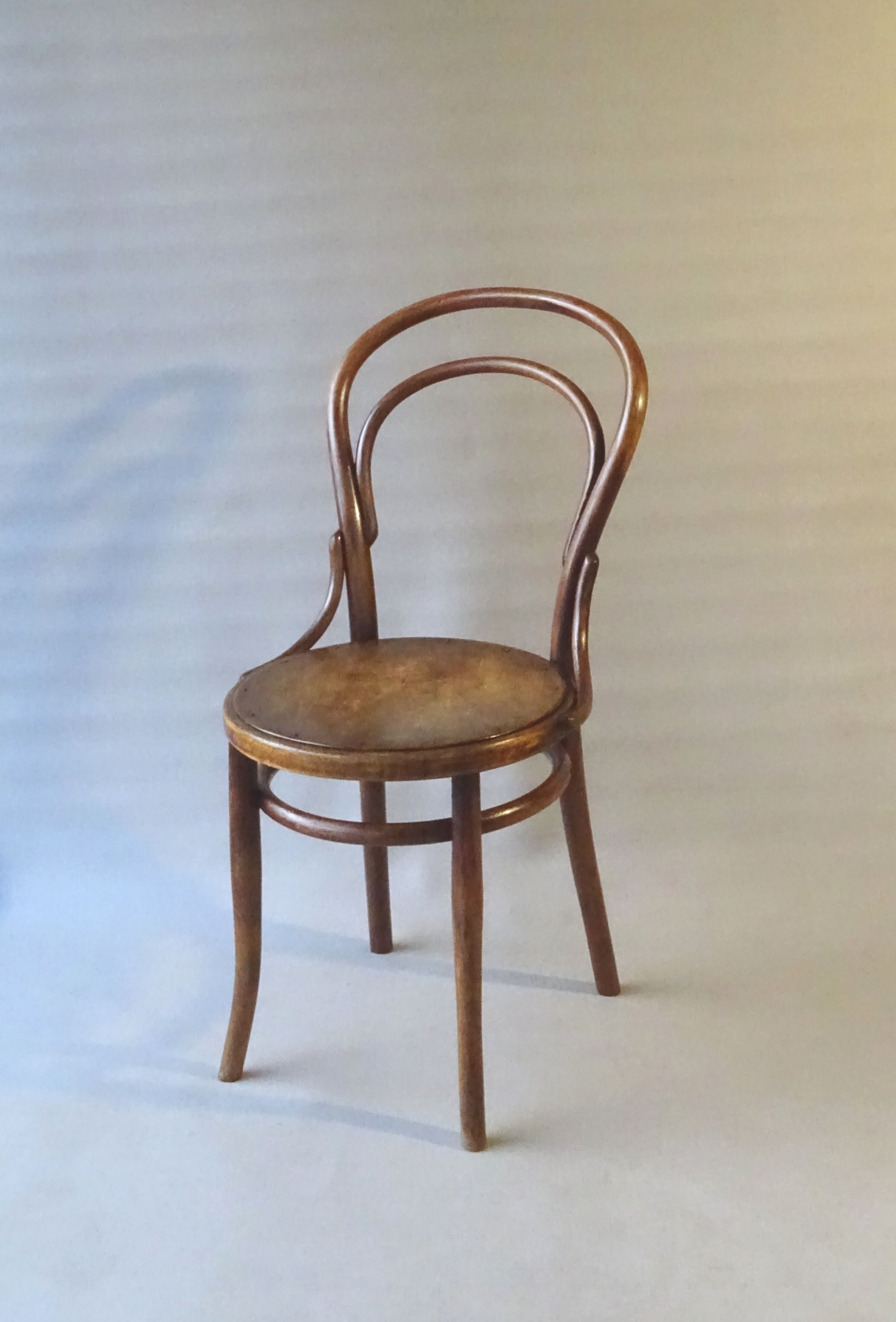Bistro chair N°14 wooden seat, circa 1890