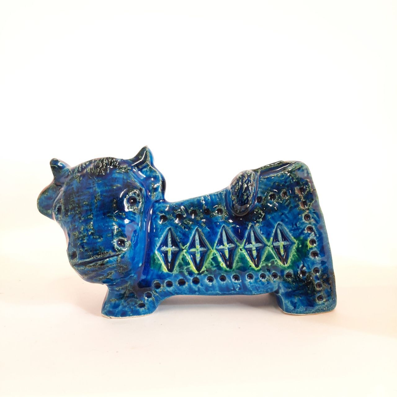 Vintage bull statue, design aldo londi for bitossi, rimini blue series.