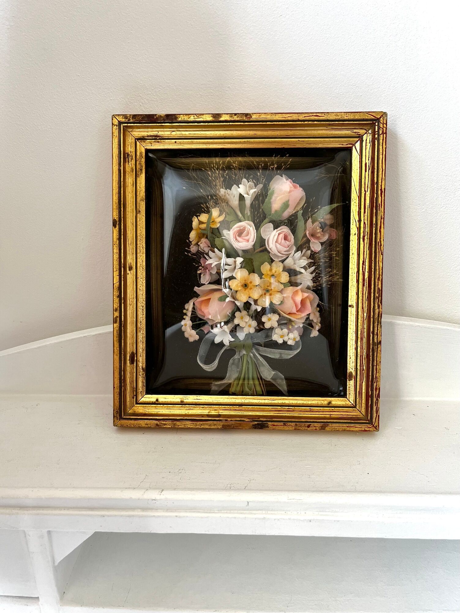 Old frame curved glass square dried flowers and fabric