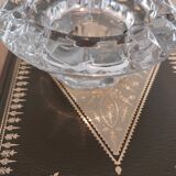 Bougeoir en verre ciselé