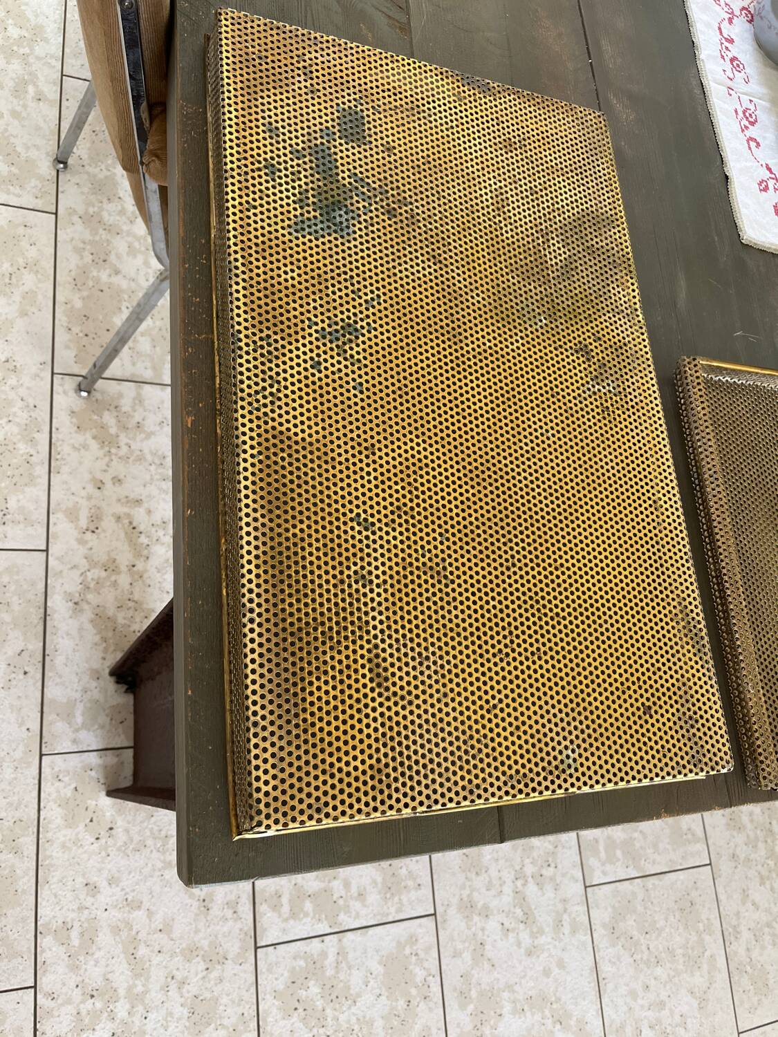 Desserte / bar roulant en laiton de Josef Franck pour Svenskt Tenn Suede annee 50/60