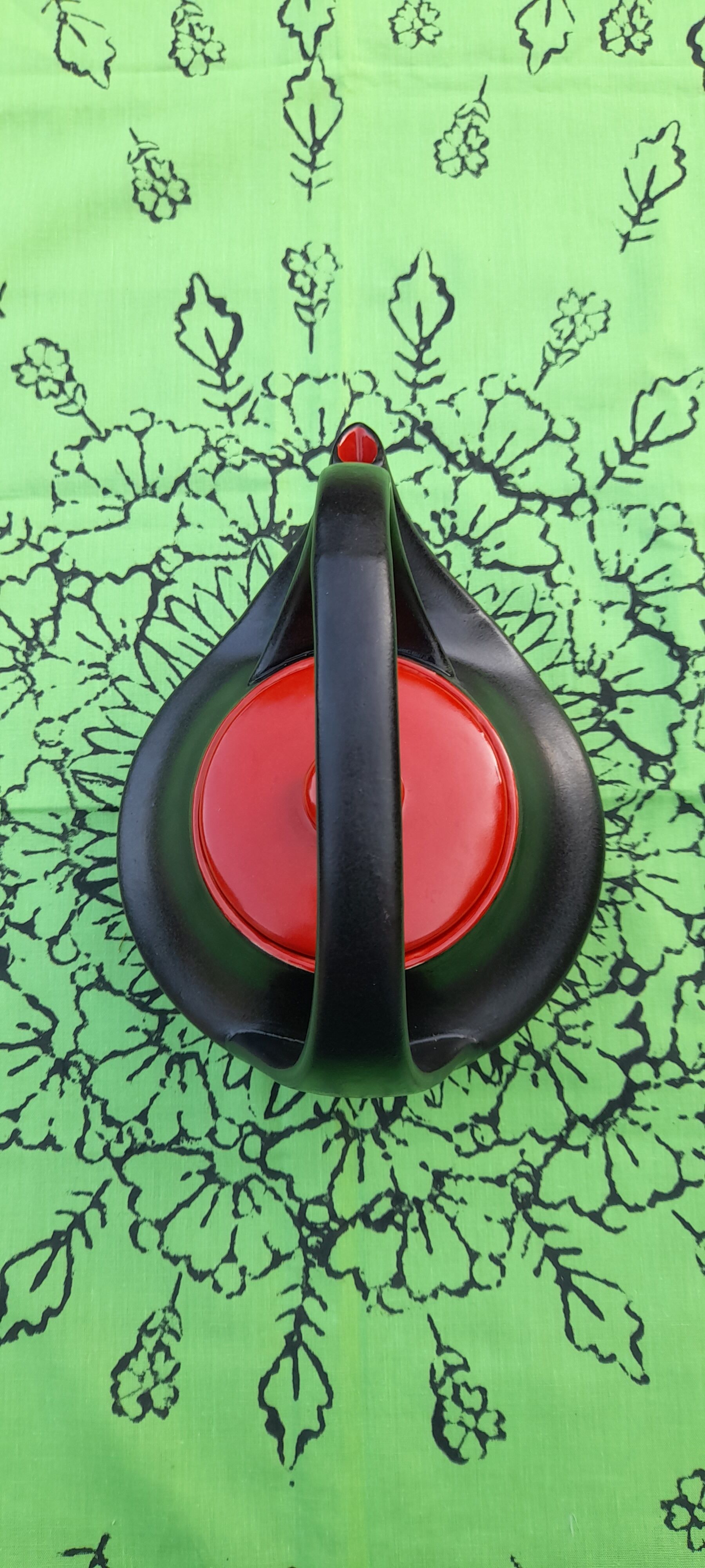 Ceramic teapot 2 shades black & red, original design